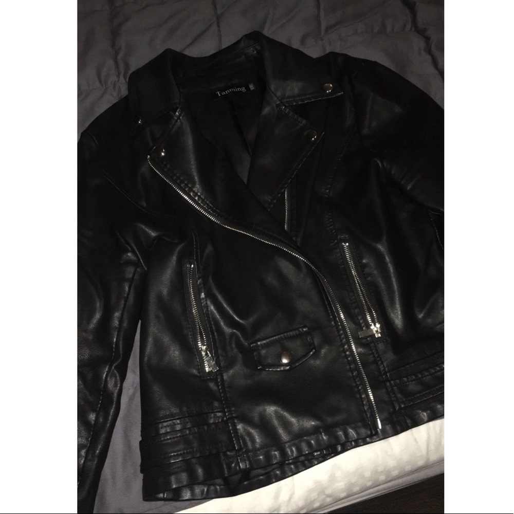 Leather jacket Black zipup